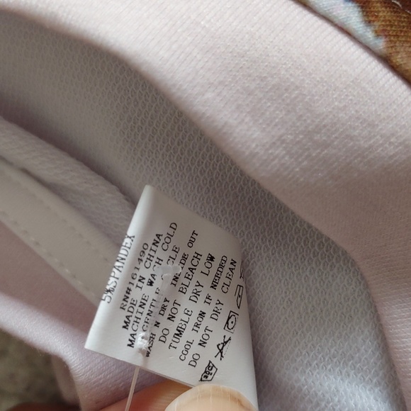 NWT Pixie Lady Size XL Floral Fox Print Pink Sweatshirt - Picture 12 of 12